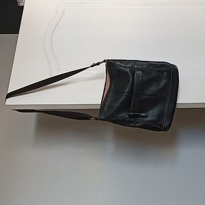 The Sak- Ladies purse